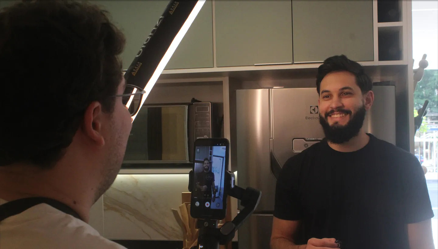 Bastidores de gravação de vídeo para a Place Construtora